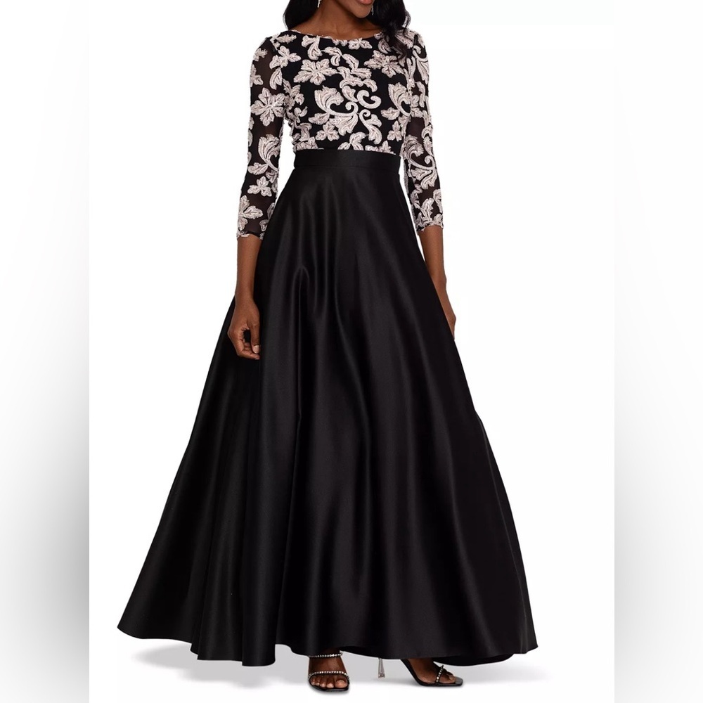 Women’s Embroidered 3/4 Sleeve Ball Gown